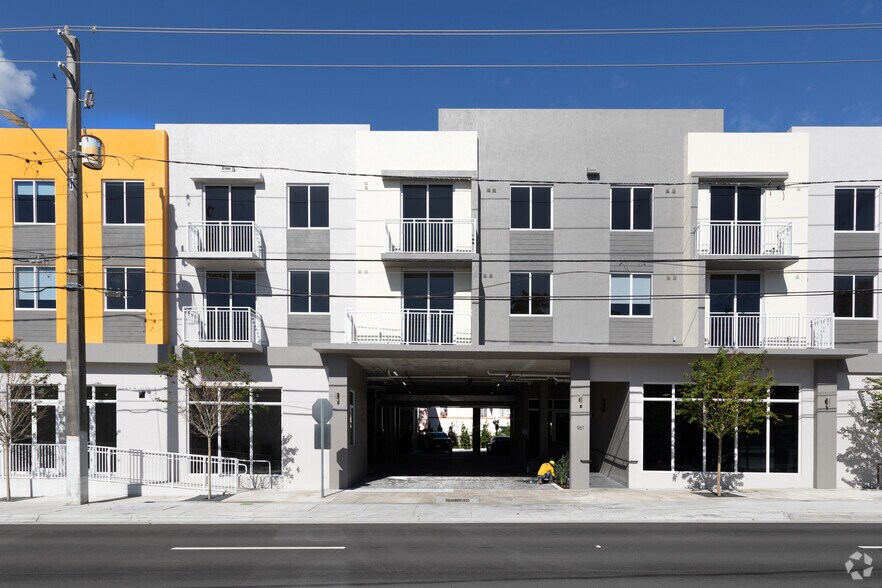 More Photos Of 961 SW 7th St, Miami Apartments For Lease