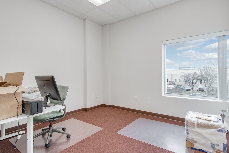 More Photos Of 1539 Tilco Dr, Frederick Light Distribution For Sale