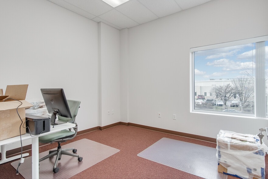 More Photos Of 1539 Tilco Dr, Frederick Light Distribution For Sale