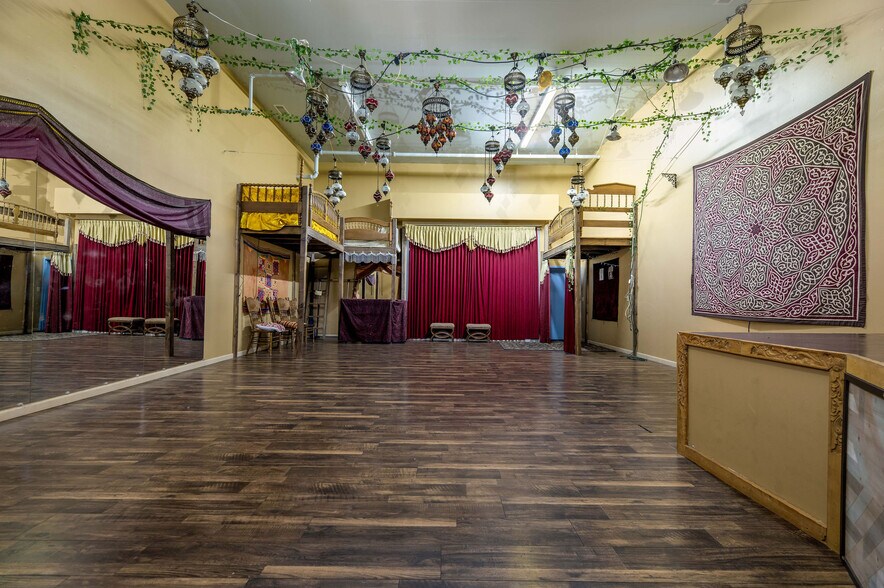 More Photos Of 12150 Charles Dr, Grass Valley Warehouse For Sale