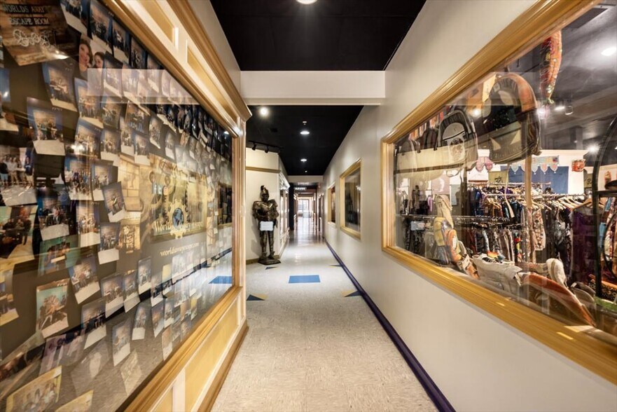 More Photos Of 9 N Loudoun St, Winchester Office For Sale