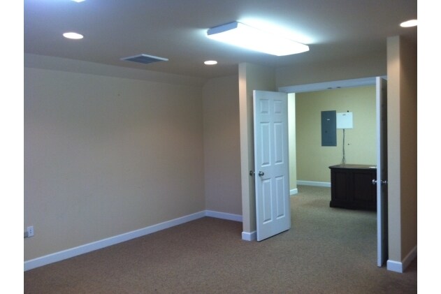 More Photos Of 6475 N Croatan Hwy, Kitty Hawk Office Residential For Sale