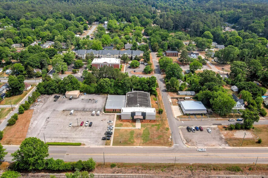 More Photos Of 1089 Augusta Rd, Warrenville Office For Sale