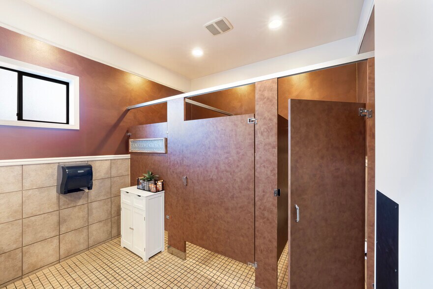 More Photos Of 1363 Fulton Rd, Santa Rosa Religious Facility For Sale