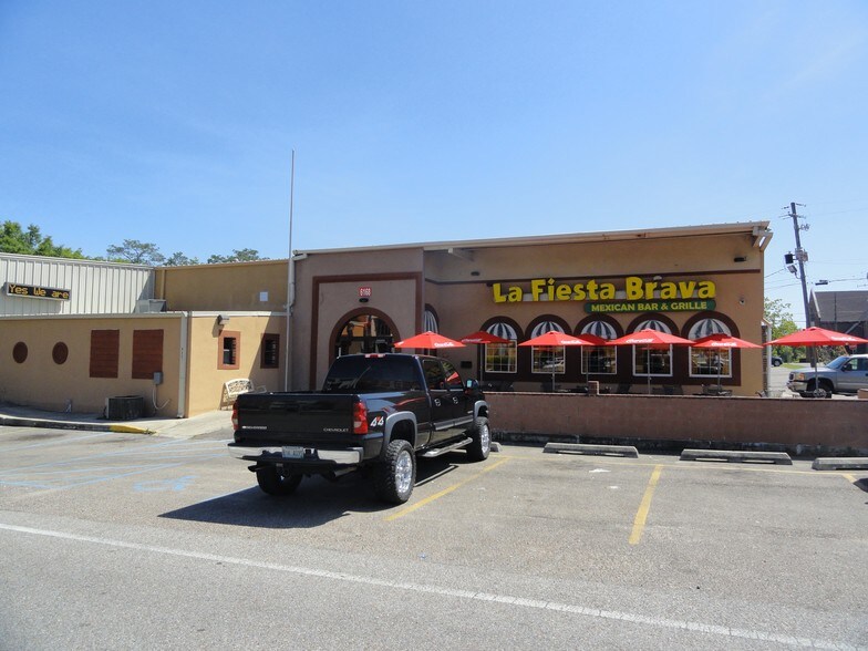 Primary Photo Of 6168 US 49, Hattiesburg Restaurant For Sale
