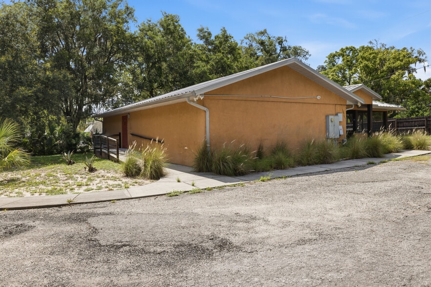 More Photos Of 2250 N Volusia Ave, Orange City Specialty For Sale