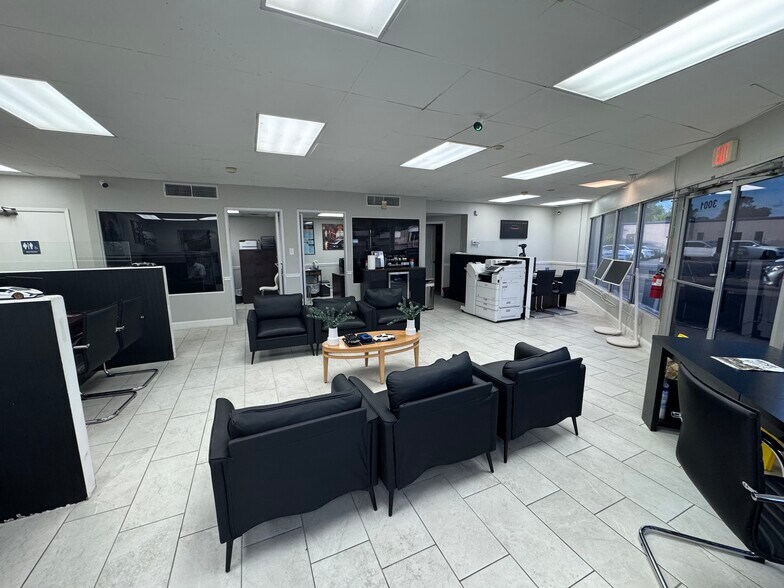 More Photos Of 3001 Alta Mere Dr, Fort Worth Auto Dealership For Lease