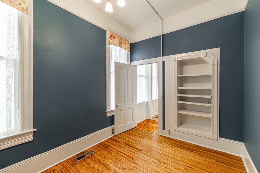 More Photos Of 892 Prince Ave, Athens Medical For Lease