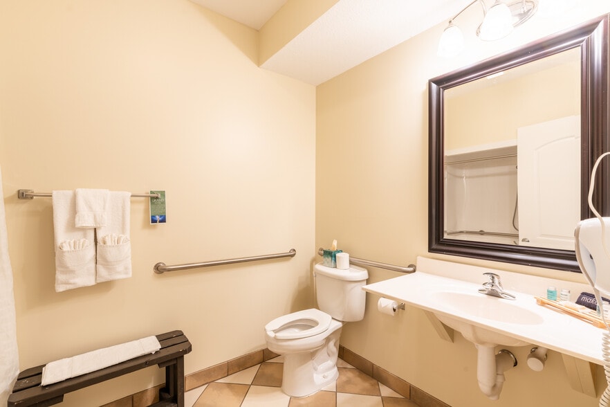 More Photos Of 22500 Rhea County Hwy, Spring City Hotel For Sale