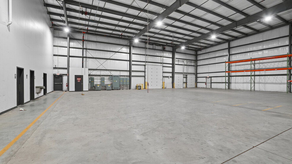 More Photos Of 106 Jeffrey Way, Youngsville Industrial For Lease