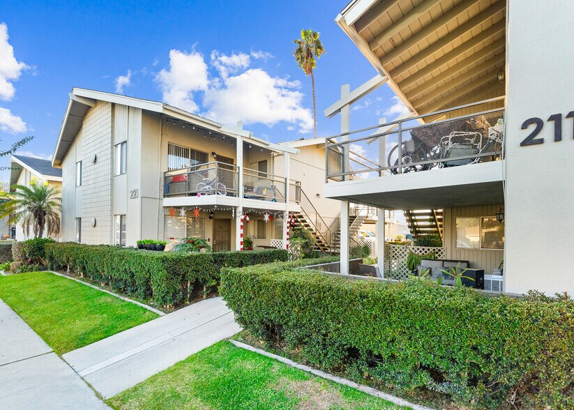 More Photos Of 221 S Valencia St, La Habra Multifamily For Sale