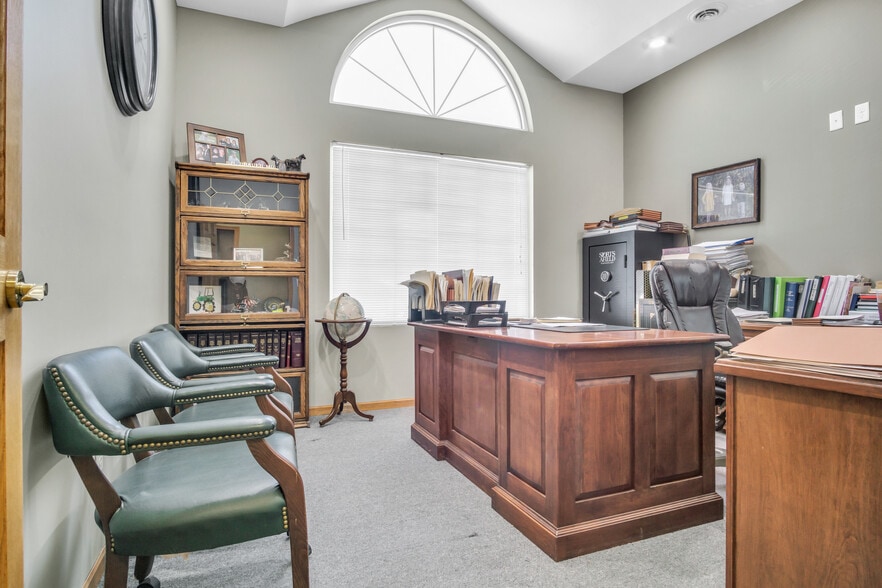 More Photos Of 5308 Parklane Pl, Kearney Office For Sale