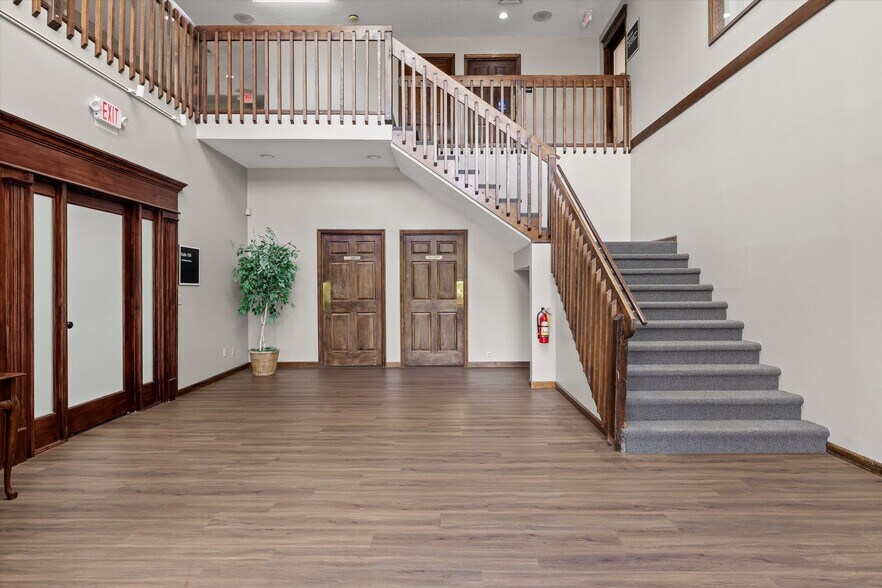 More Photos Of 901 Mountain Creek Rd, Chattanooga Office For Lease