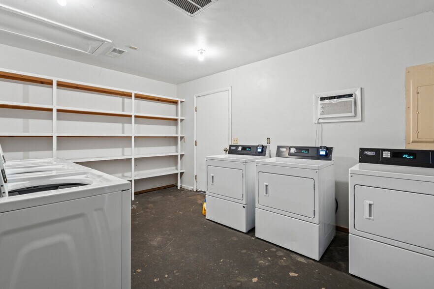 More Photos Of 86 Hillside Ave, Holiday Island Apartments For Sale