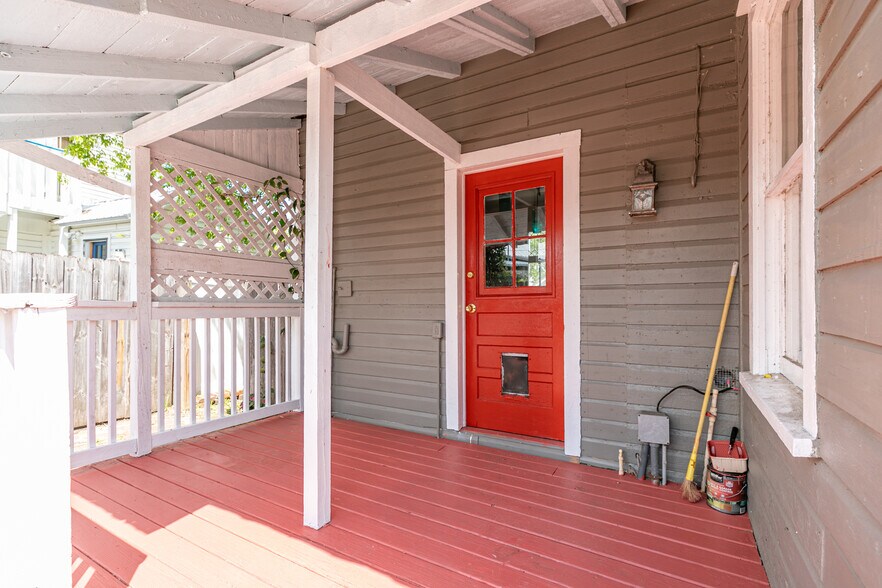 More Photos Of 40 Abbott St, Saint Augustine Flex For Sale
