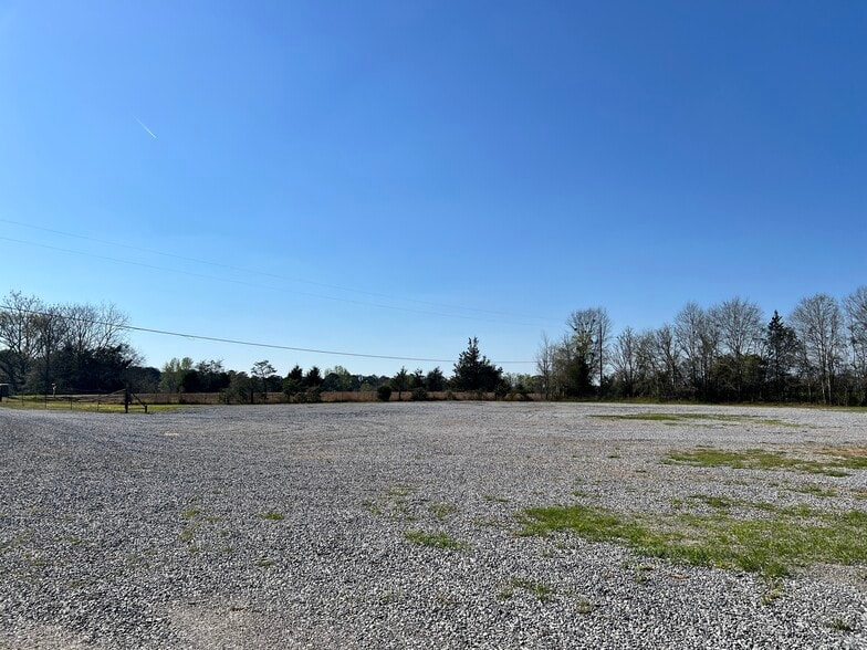 More Photos Of 3118 Fort Dale Rd, Greenville Office For Sale