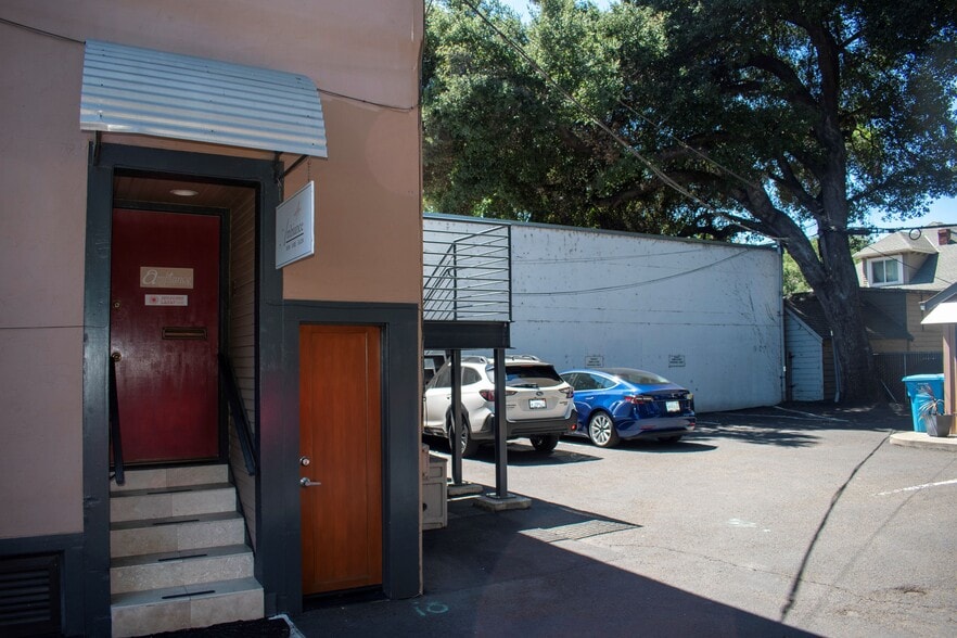 More Photos Of 847 4th St, Santa Rosa Office For Lease