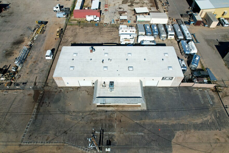 More Photos Of 16788 Smoke Tree St, Hesperia Service For Sale