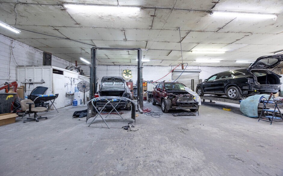 More Photos Of 13508 US HWY 90, Live Oak Industrial For Sale