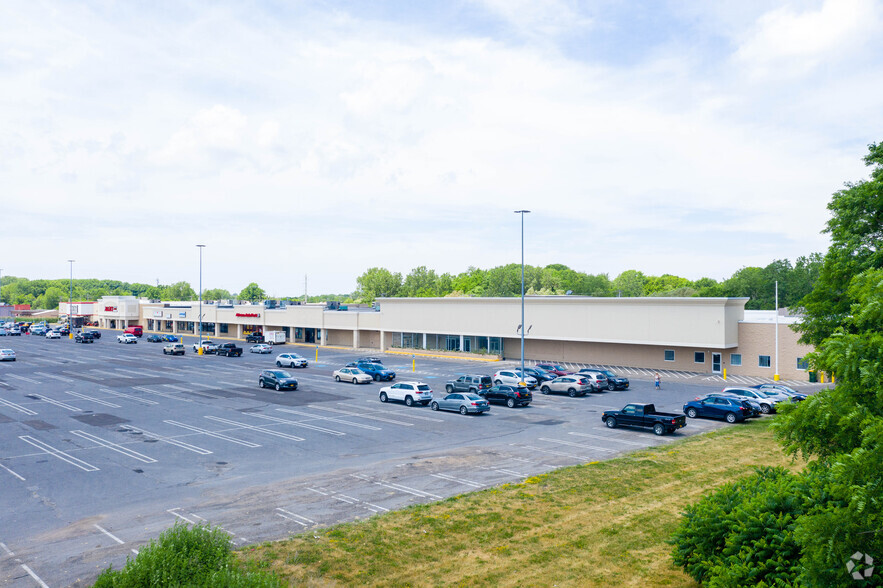 Primary Photo Of 293 State Route 104, Oswego Unknown For Lease