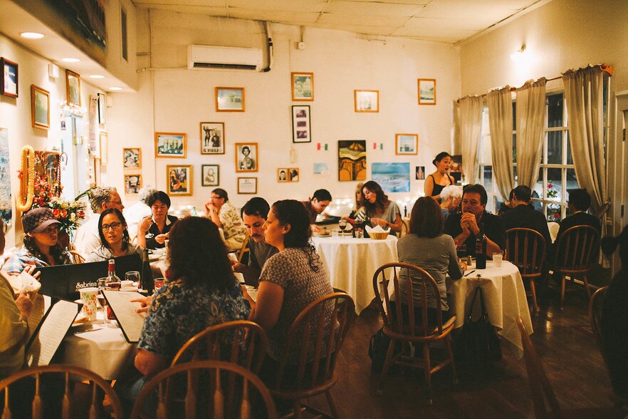 More Photos Of 3036 Waialae Ave, Honolulu Restaurant For Sale