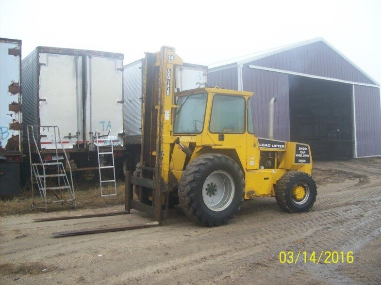 More Photos Of 62805 MN Highway 24, Litchfield Auto Salvage Facility For Sale