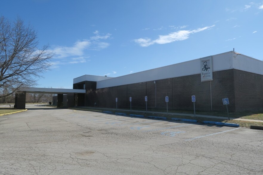 More Photos Of 7055 E 16th St, Indianapolis Lodge Meeting Hall For Sale