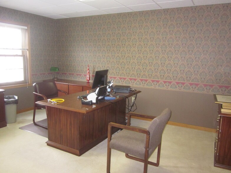More Photos Of 1599 N Hermitage Rd, Hermitage Medical For Lease