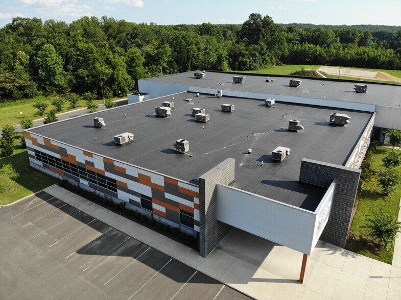 More Photos Of 510 Lansdowne Rd, Fredericksburg Industrial For Sale