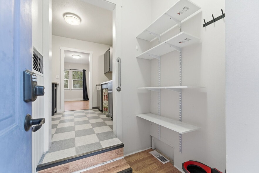 More Photos Of 3124 E 29th Ave, Spokane Office For Sale