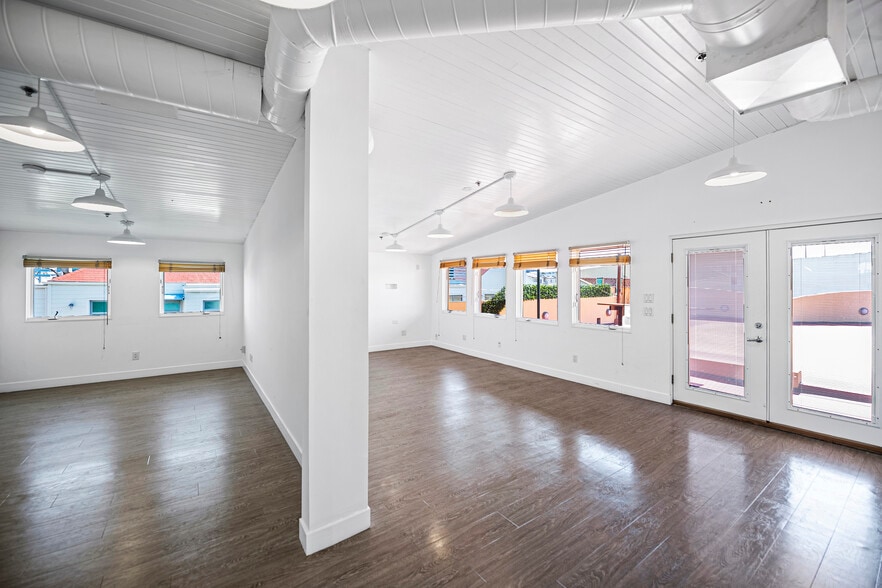 More Photos Of 321 Santa Monica Blvd, Santa Monica Office Residential For Lease