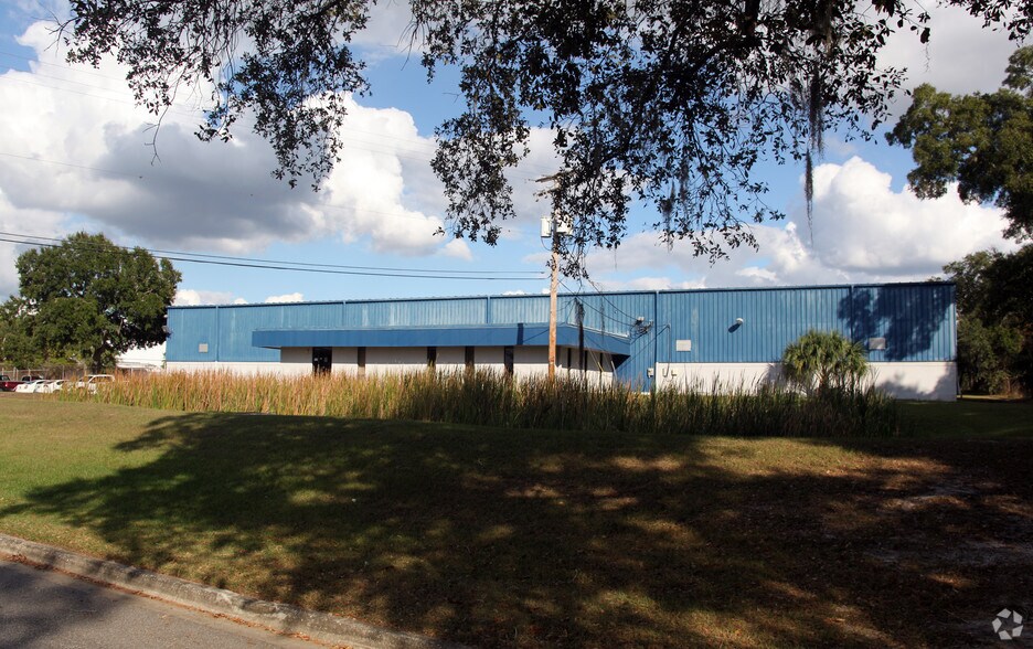 More Photos Of 3119 Queen Palm Dr, Tampa Warehouse For Sale