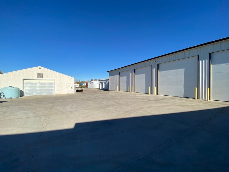 More Photos Of 2020 SE 44th Ct, Grimes Warehouse For Sale