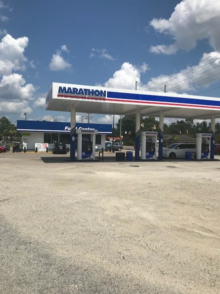 More Photos Of 1950 N Main St, Summerville Convenience Store For Sale