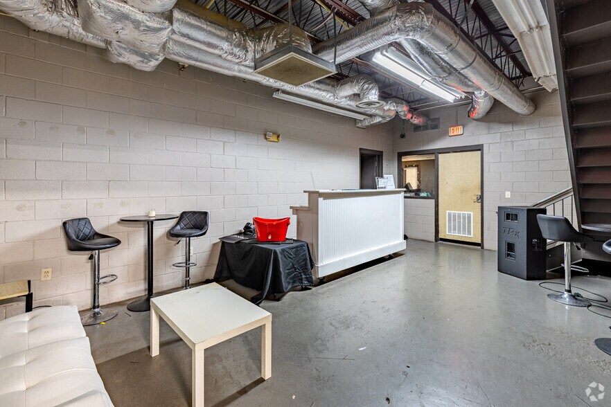 More Photos Of 351 Marietta St NW, Atlanta Service For Sale