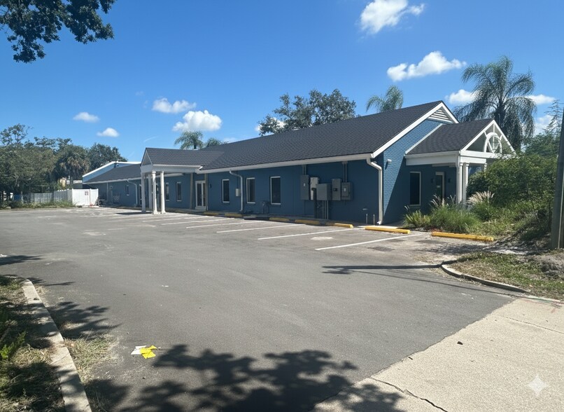 More Photos Of 1428 S Tamiami Trl, Sarasota Medical For Lease