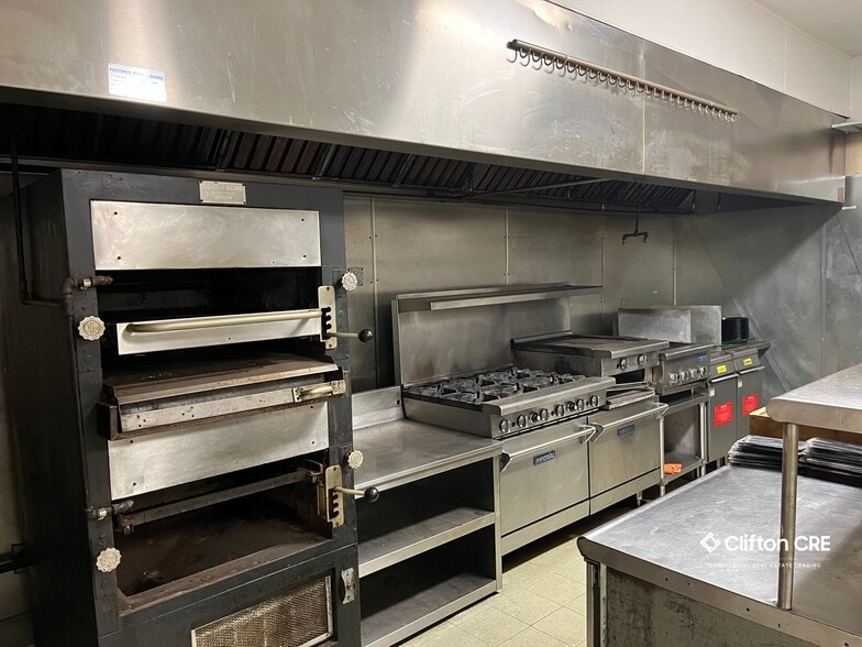 More Photos Of 639 W 1st Ave, Roselle Restaurant For Sale