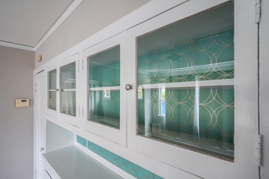 More Photos Of 1620 California Ave, Santa Monica Apartments For Sale