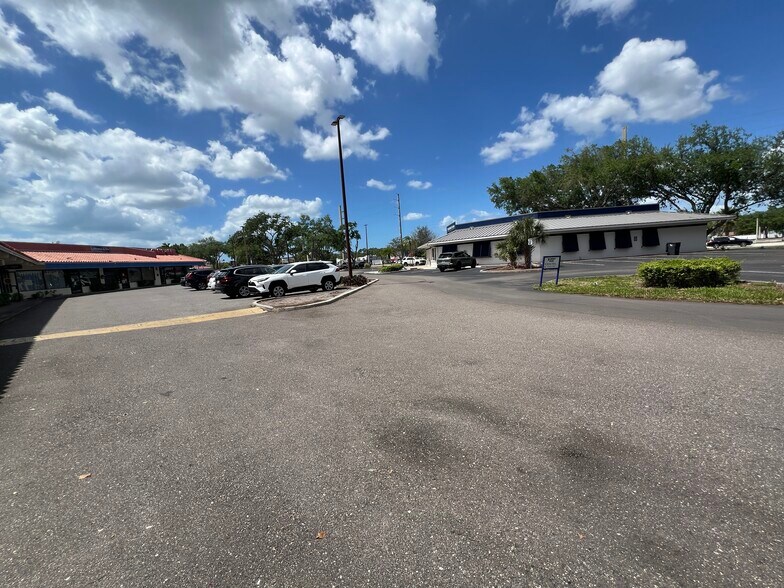 More Photos Of 3915-4105 Cortez Rd, Bradenton General Retail For Lease
