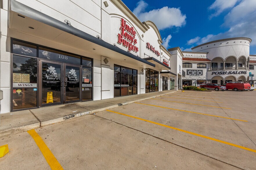 More Photos Of 314 Sawdust Rd, Spring Unknown For Lease