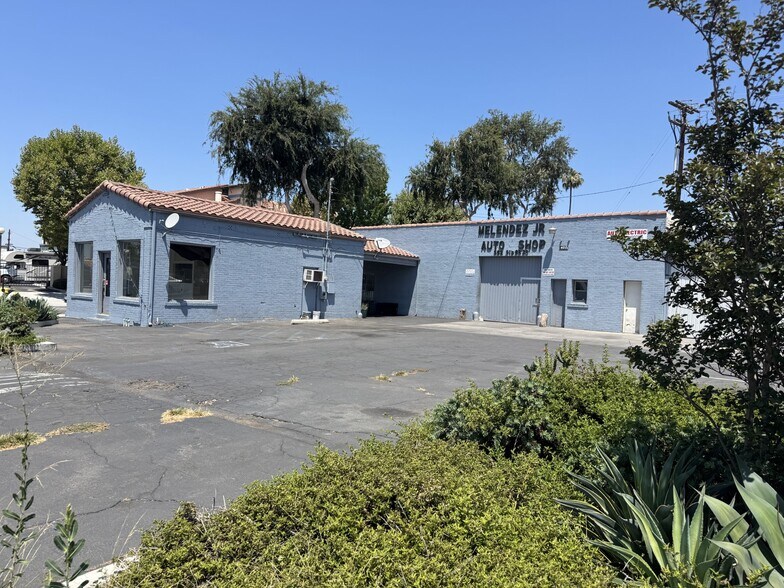 More Photos Of 401 E La Habra Blvd, La Habra Auto Repair For Lease
