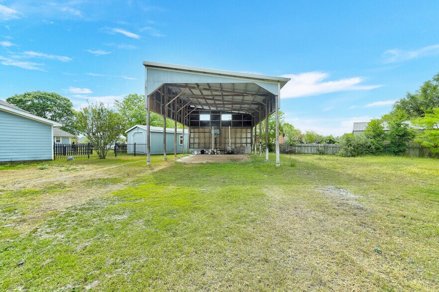 More Photos Of 40202 Settlers Path, Georgetown Apartments For Sale