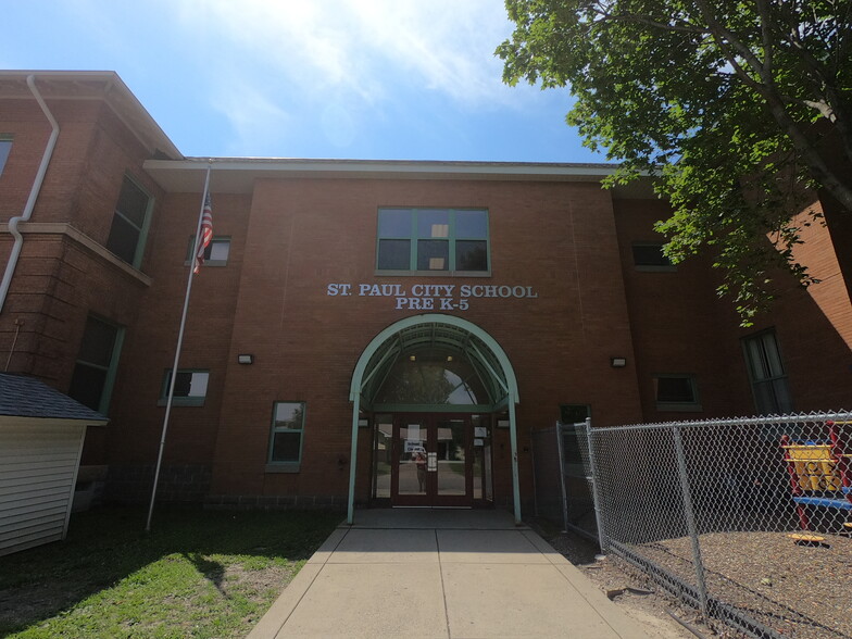 Primary Photo Of 260 Edmund Ave, Saint Paul Schools For Lease