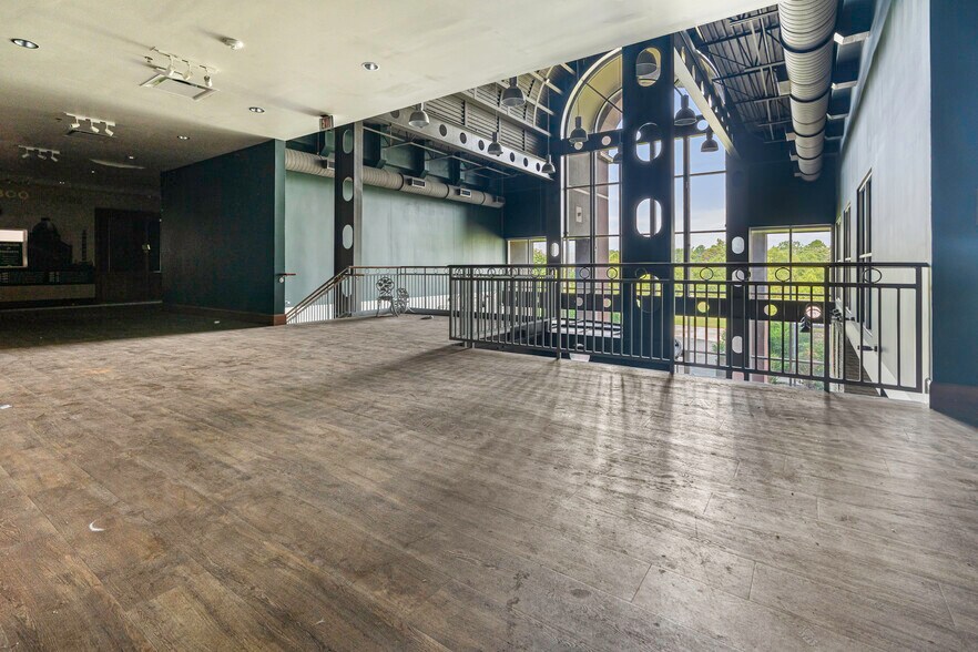 More Photos Of 3501 Jourdan Rd, New Orleans Distribution For Lease