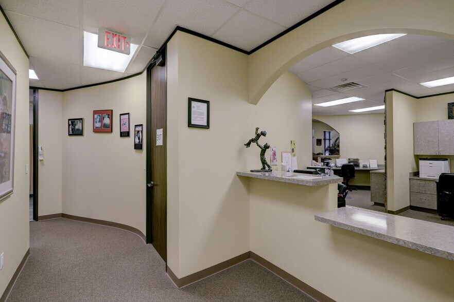 More Photos Of 19701 Kingwood Dr, Kingwood Medical For Sale