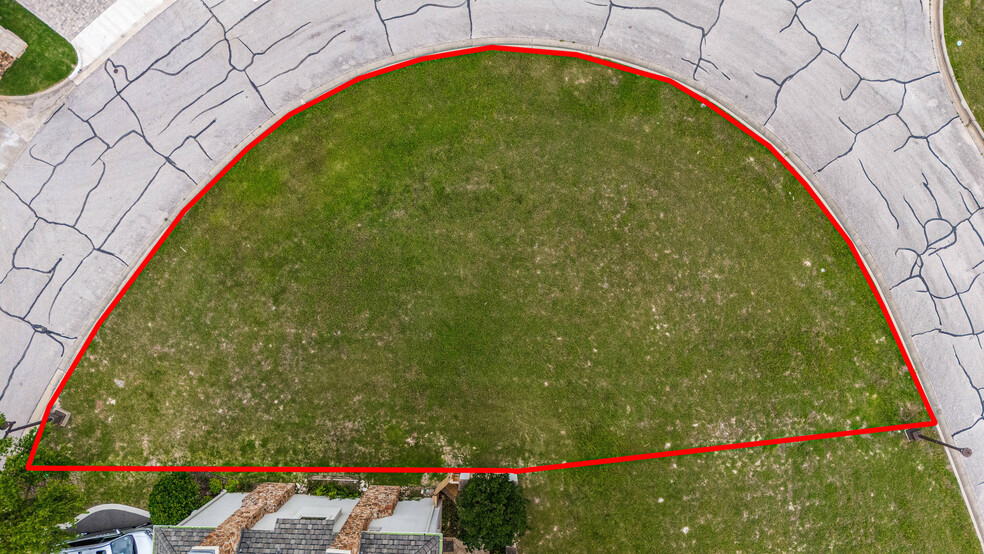 More Photos Of The Enclave, Waco Land For Sale