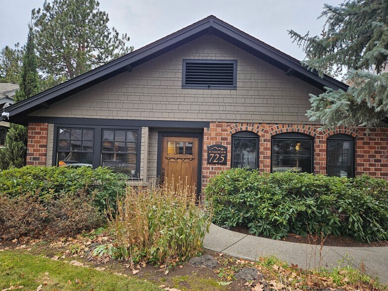 Primary Photo Of 725 NW Broadway St, Bend Office For Lease