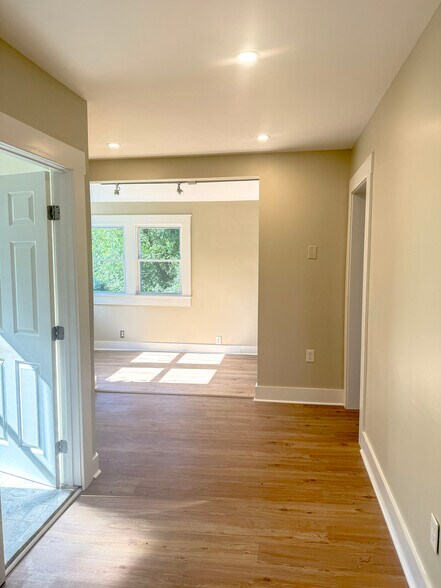 More Photos Of 1102 Kirkland Avenue, Nashville Office Residential For Lease