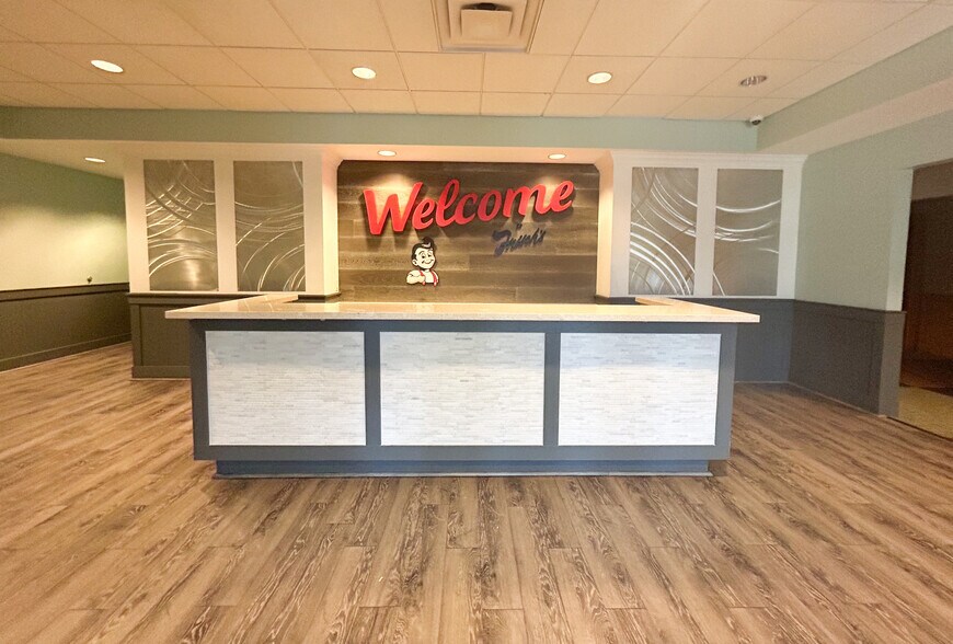 More Photos Of 2800 Gilbert Ave, Cincinnati Office For Sale