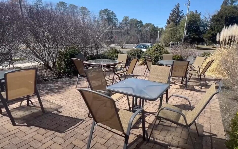 More Photos Of 341 W White Horse Pike, Egg Harbor City Restaurant For Sale